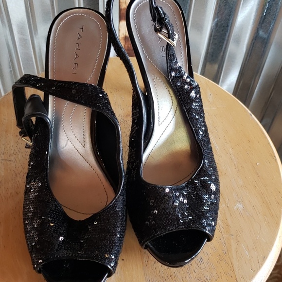 Shoes - Picture 2 of 4